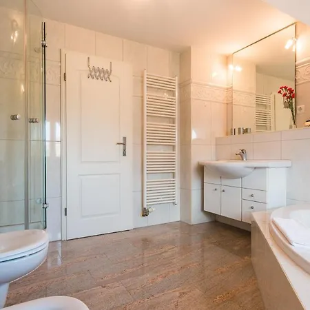 Tatil Evi Dromhus - #118496 Ahrenshoop